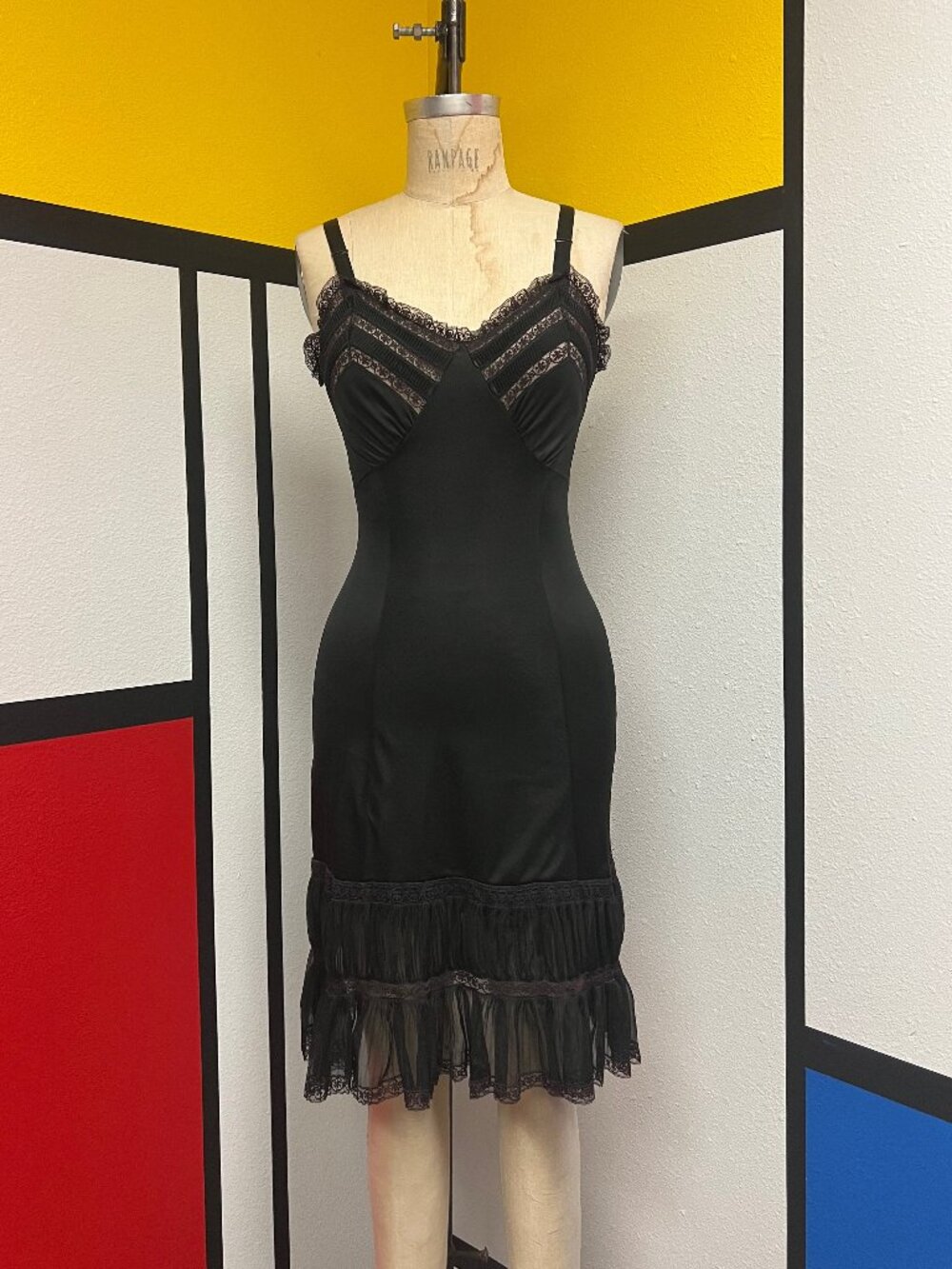 EUC Vintage 1950s 60s Black Lace trim Accordion Ruffle Black Slip Dress Small